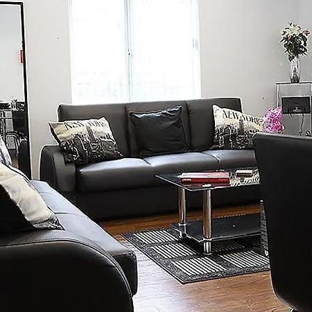 Lewis Apartment 1 Northern Quarter Sleeps Upto 4 Manchester Exterior photo